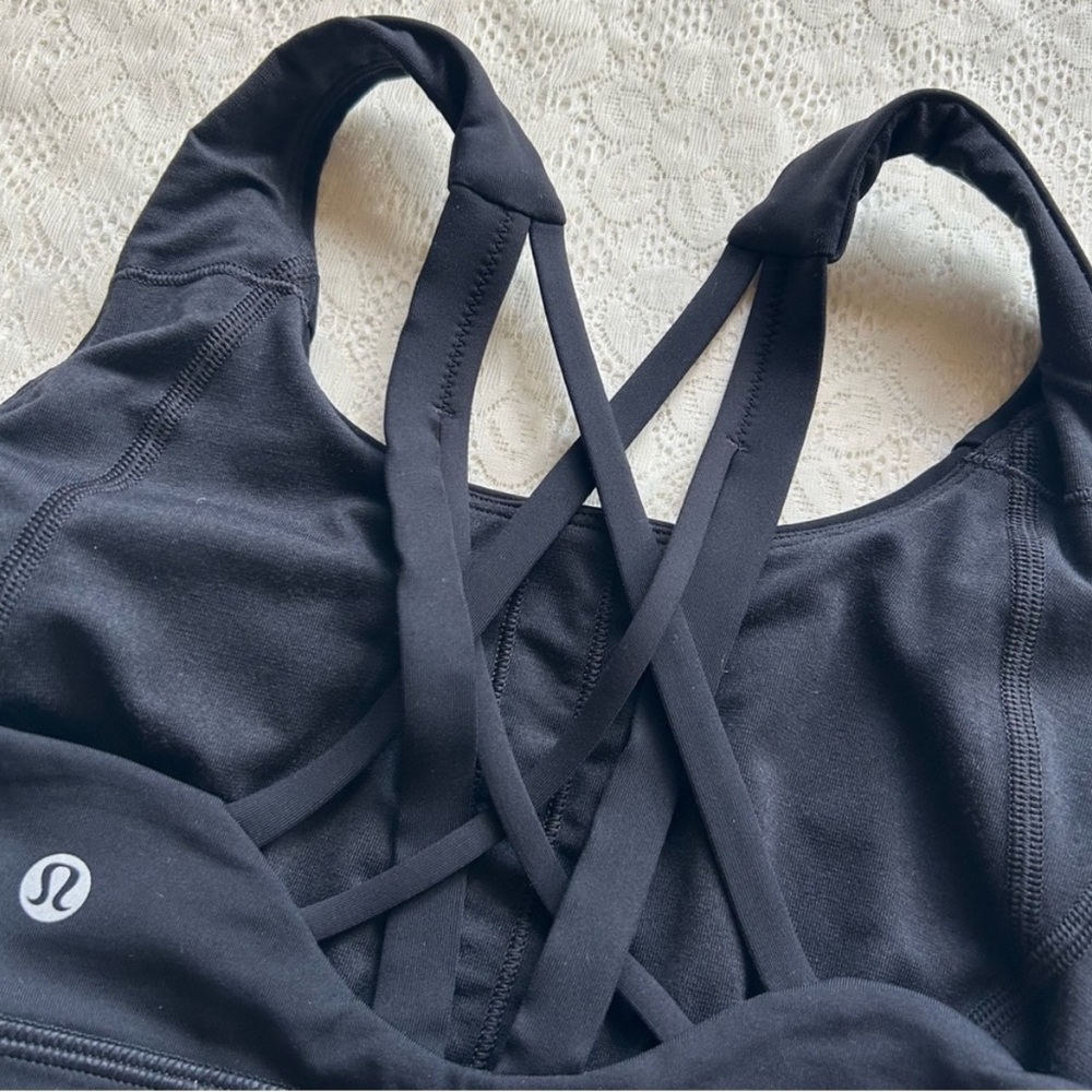 Lululemon Energy Bra size 6 - Picture 5 of 6